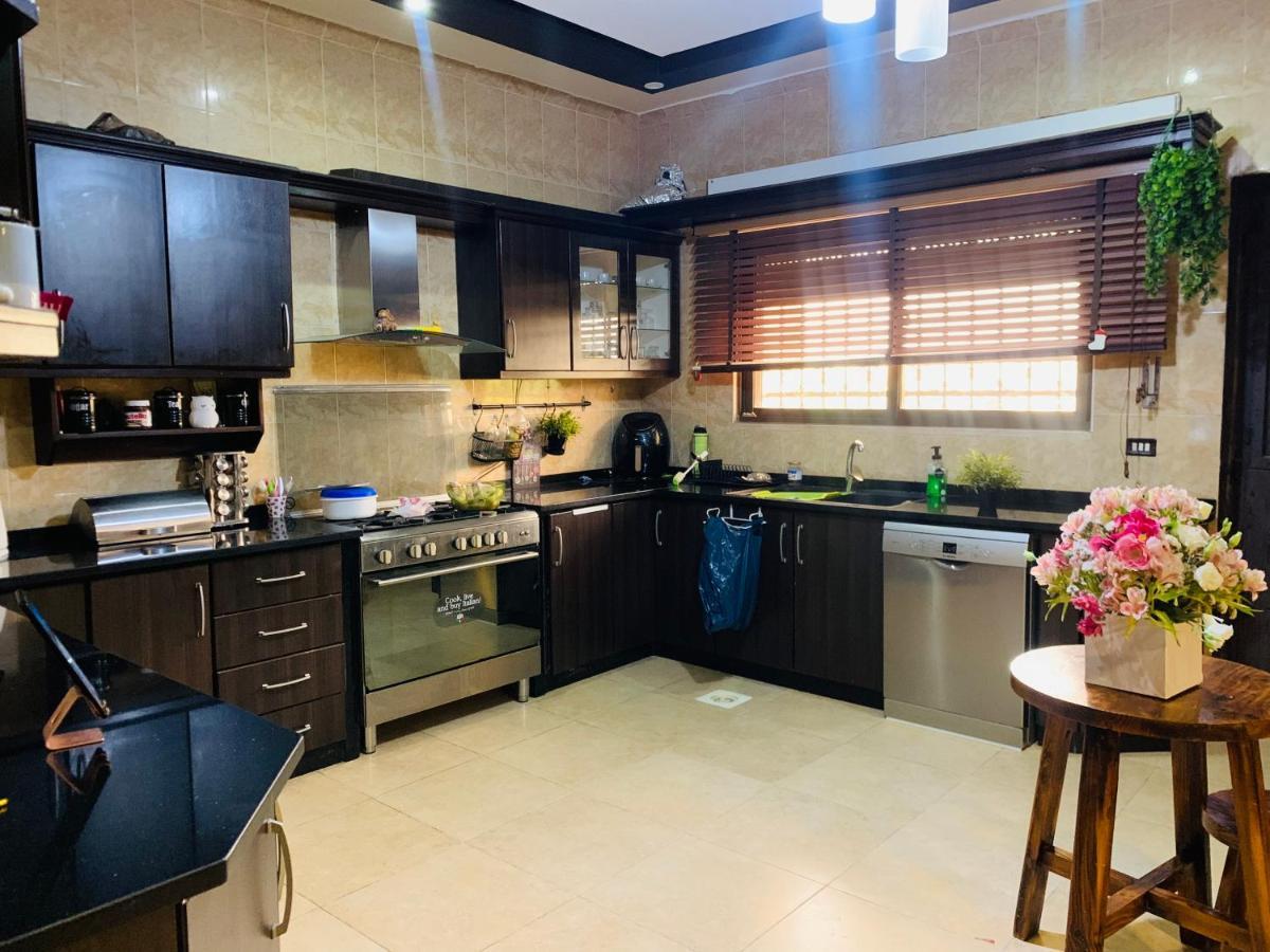Laura'S Modern Villa Madaba Bagian luar foto